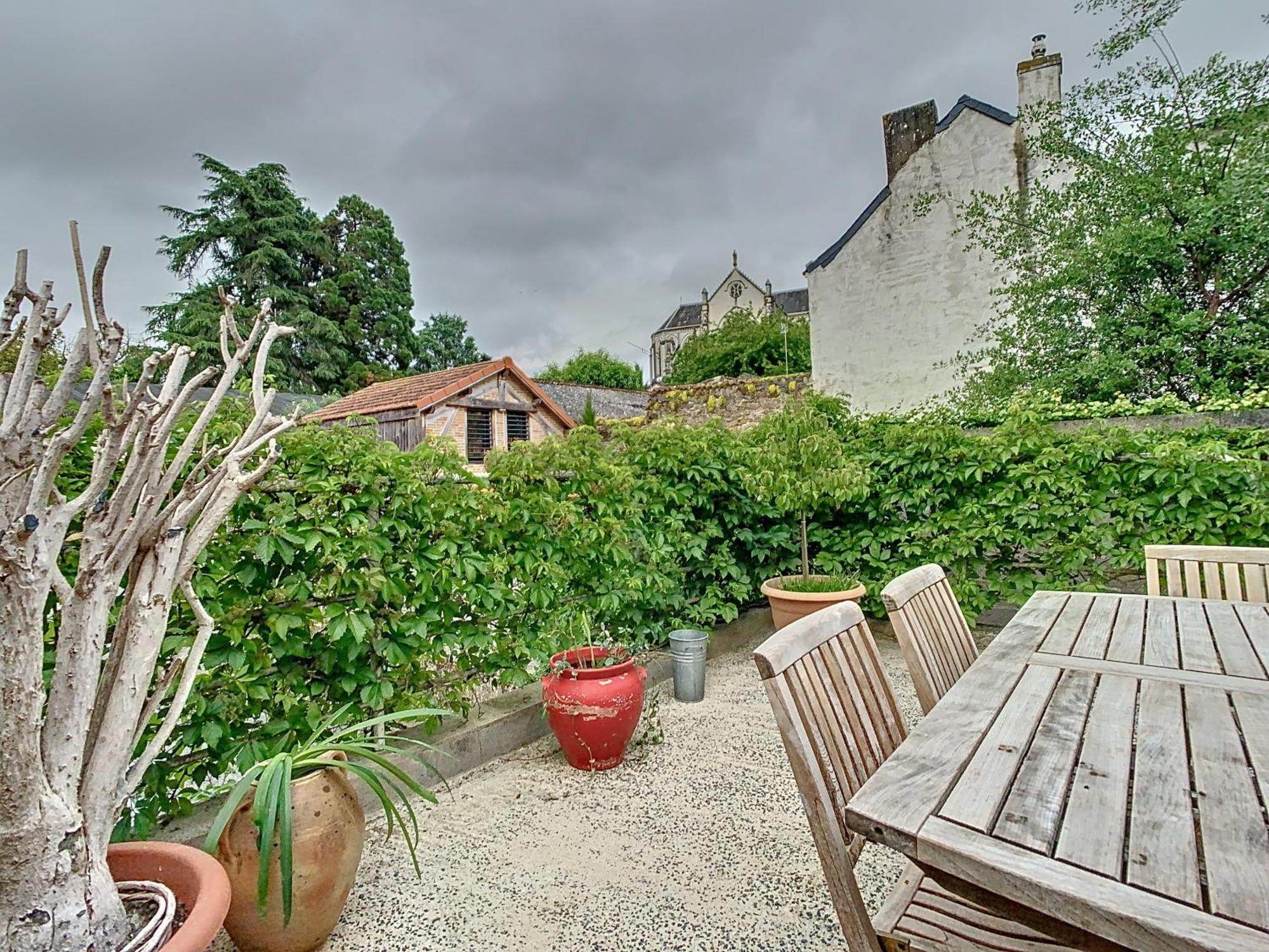 La Terrasse - Charmante Maison Cholet Bagian luar foto
